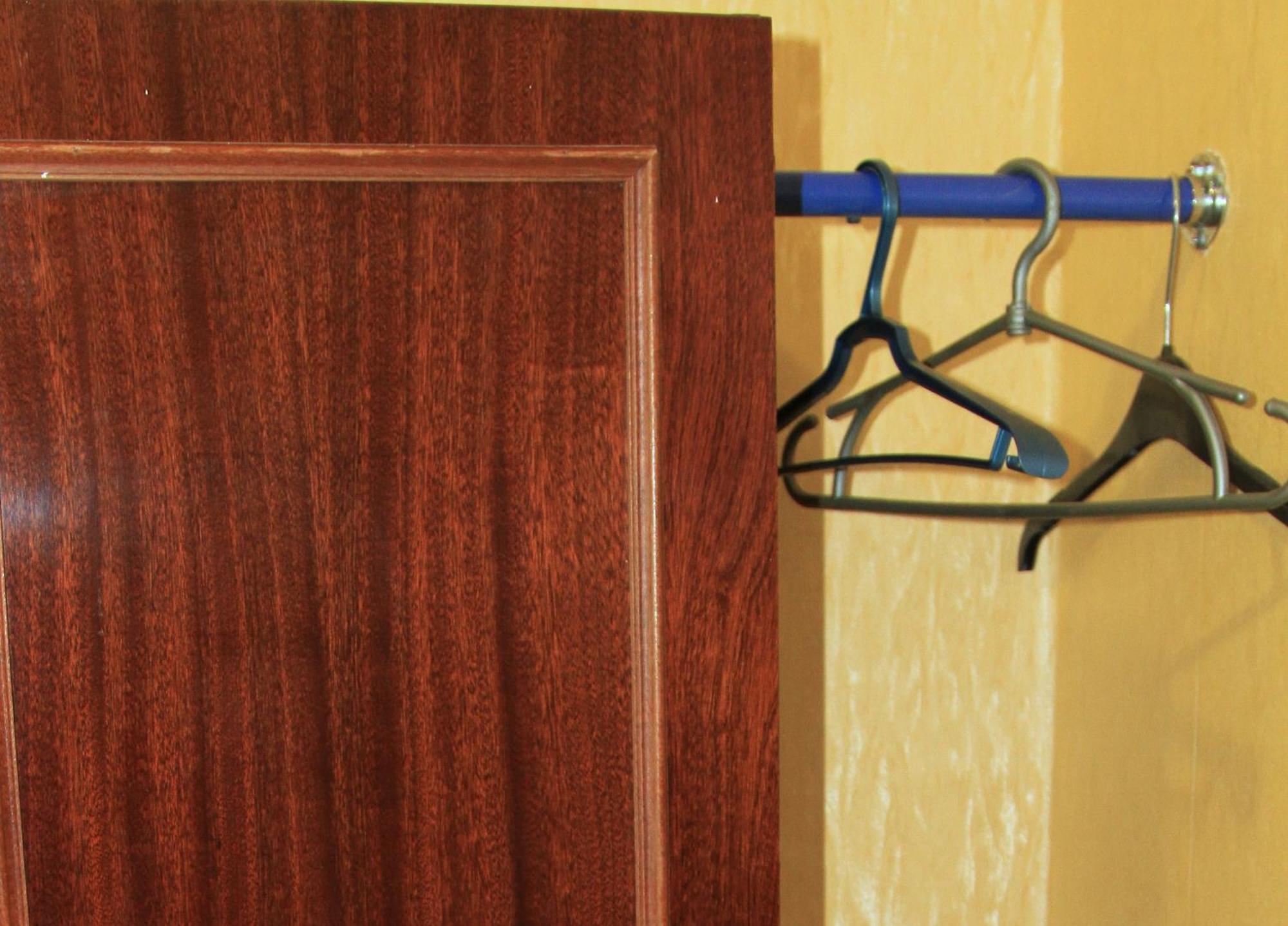 Apartment On Kharkovskoe Shosse 170 B *