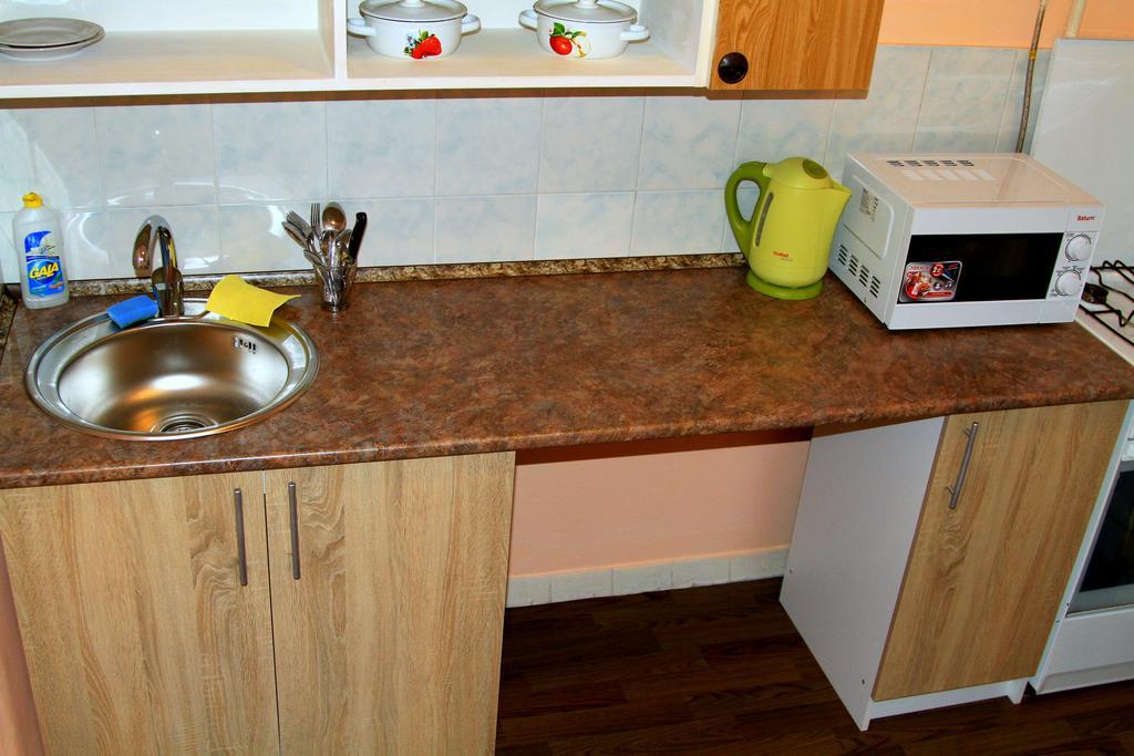 Apartment On Kharkovskoe Shosse 170 B Kyiv