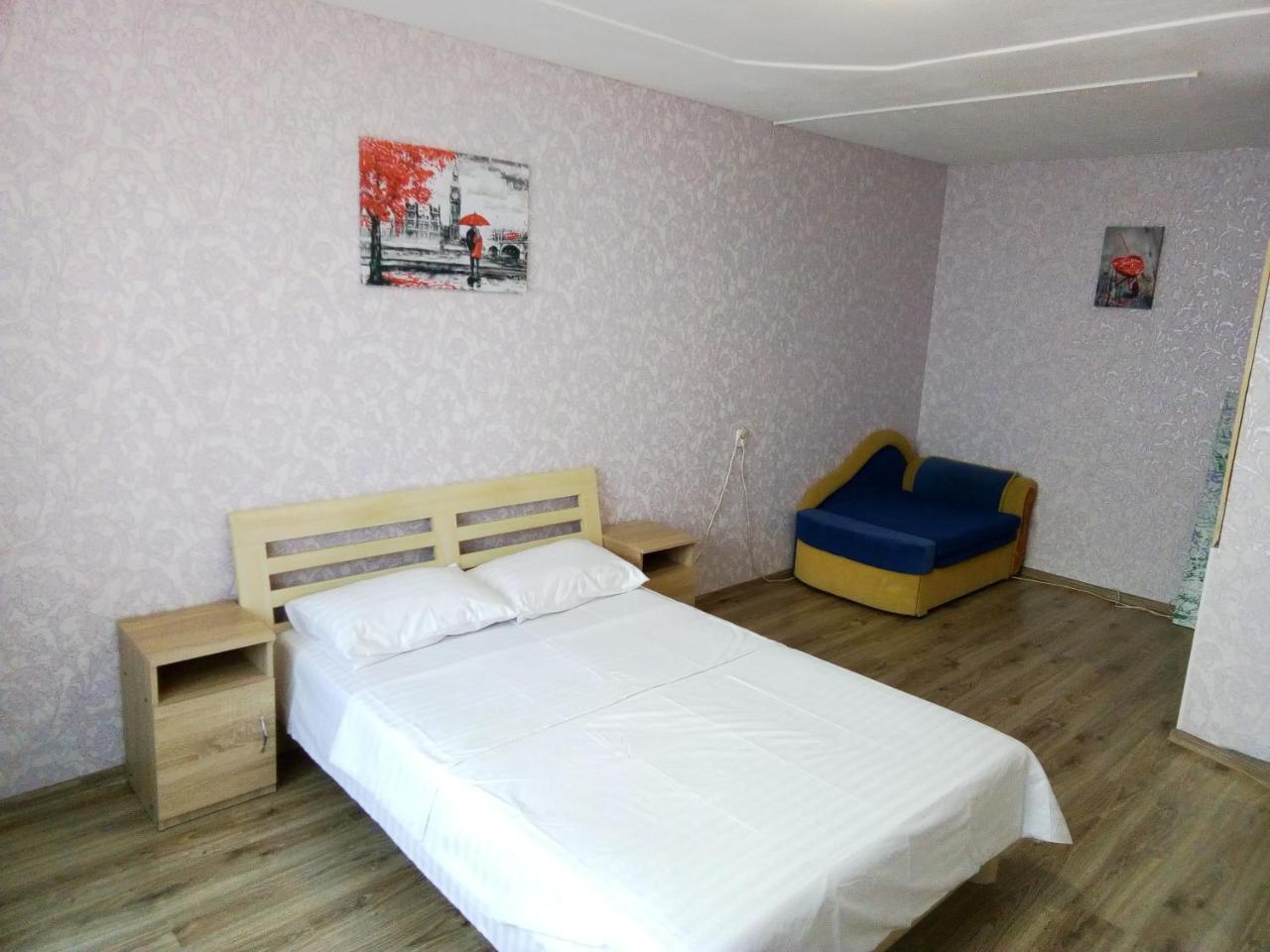 On Kharkovskoe Shosse 170 B Apartment *