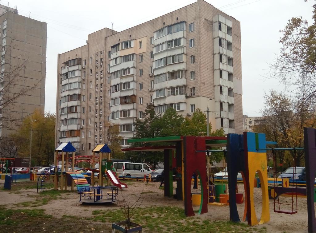 On Kharkovskoe Shosse 170 B